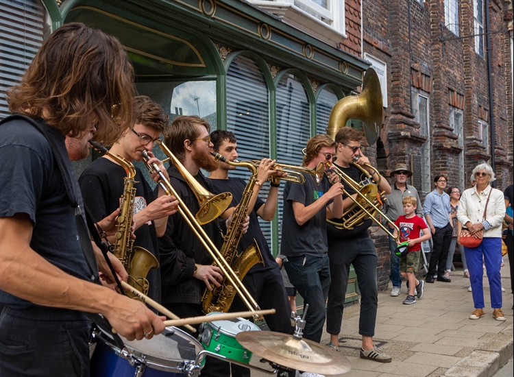 FAT BRASS STREET MUSIC HIGH STREET - 29 AUGUST