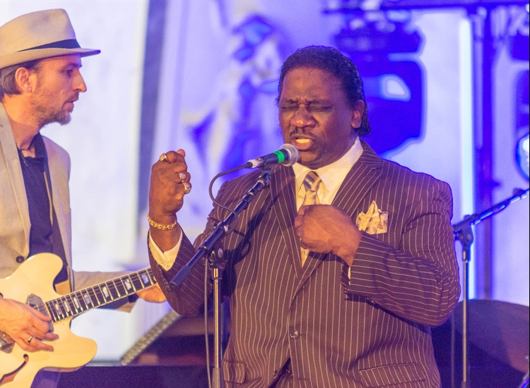 MUD MORGANFIELD ST MARYS CHURCH RYE - 28 AUGUST