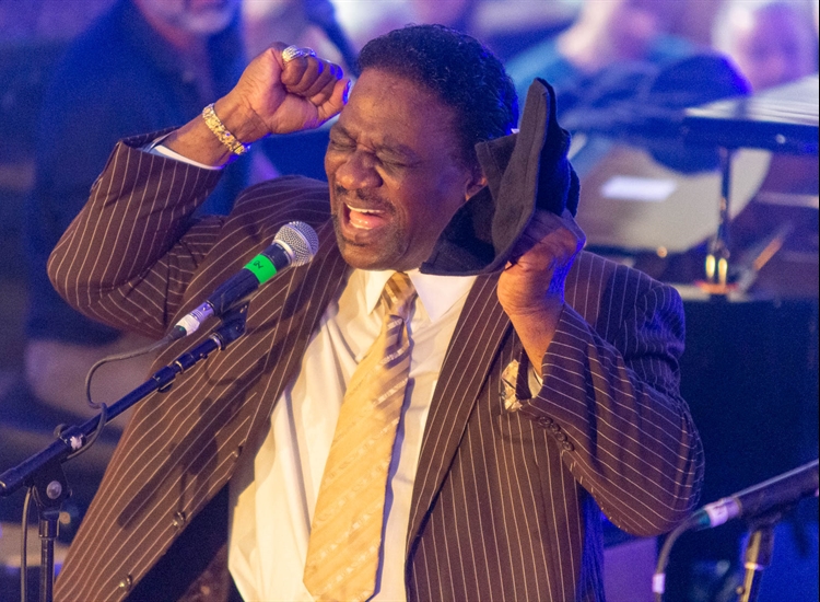 MUD MORGANFIELD ST MARYS CHURCH RYE - 28 AUGUST