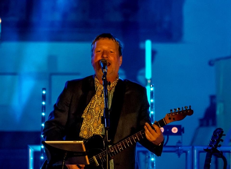 GLENN TILBROOK